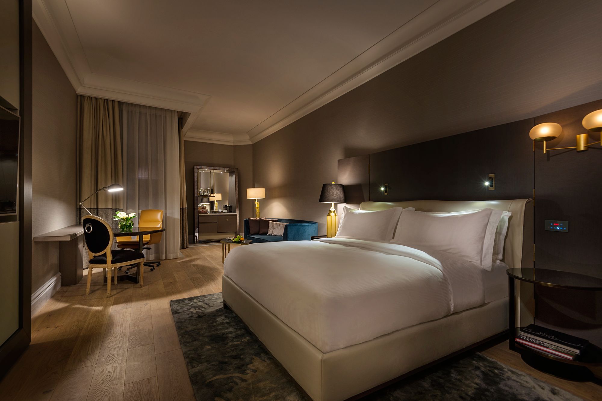 Ritz Carlton Doha DON 89381